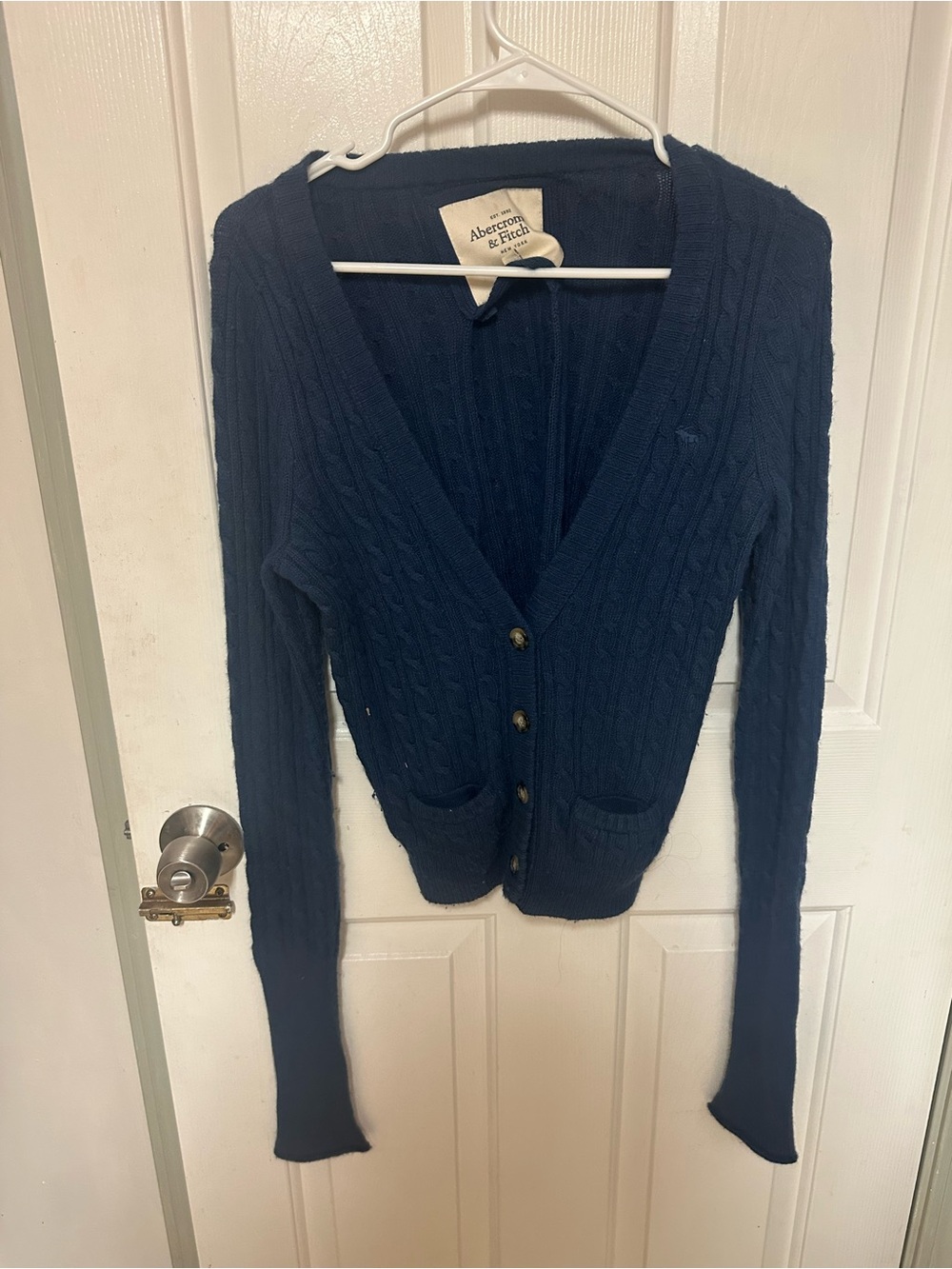 Abercrombie & Fitch Women's Navy Blue Cable-Knit V-Neck Cardigan Sweater